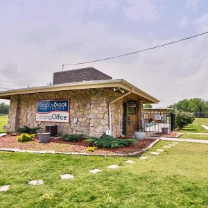 Leasing Office Exterior